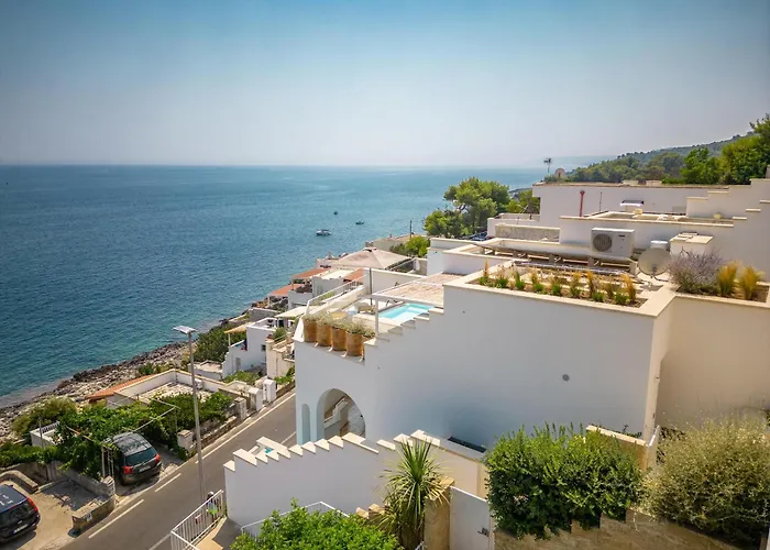 Marinaia Gran Vista Mare فيلة